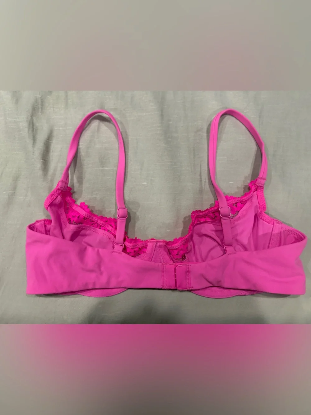 Skims 36B Women's Lace-Trim Underwire Bra in Hot Pink - Picture 3 of 3